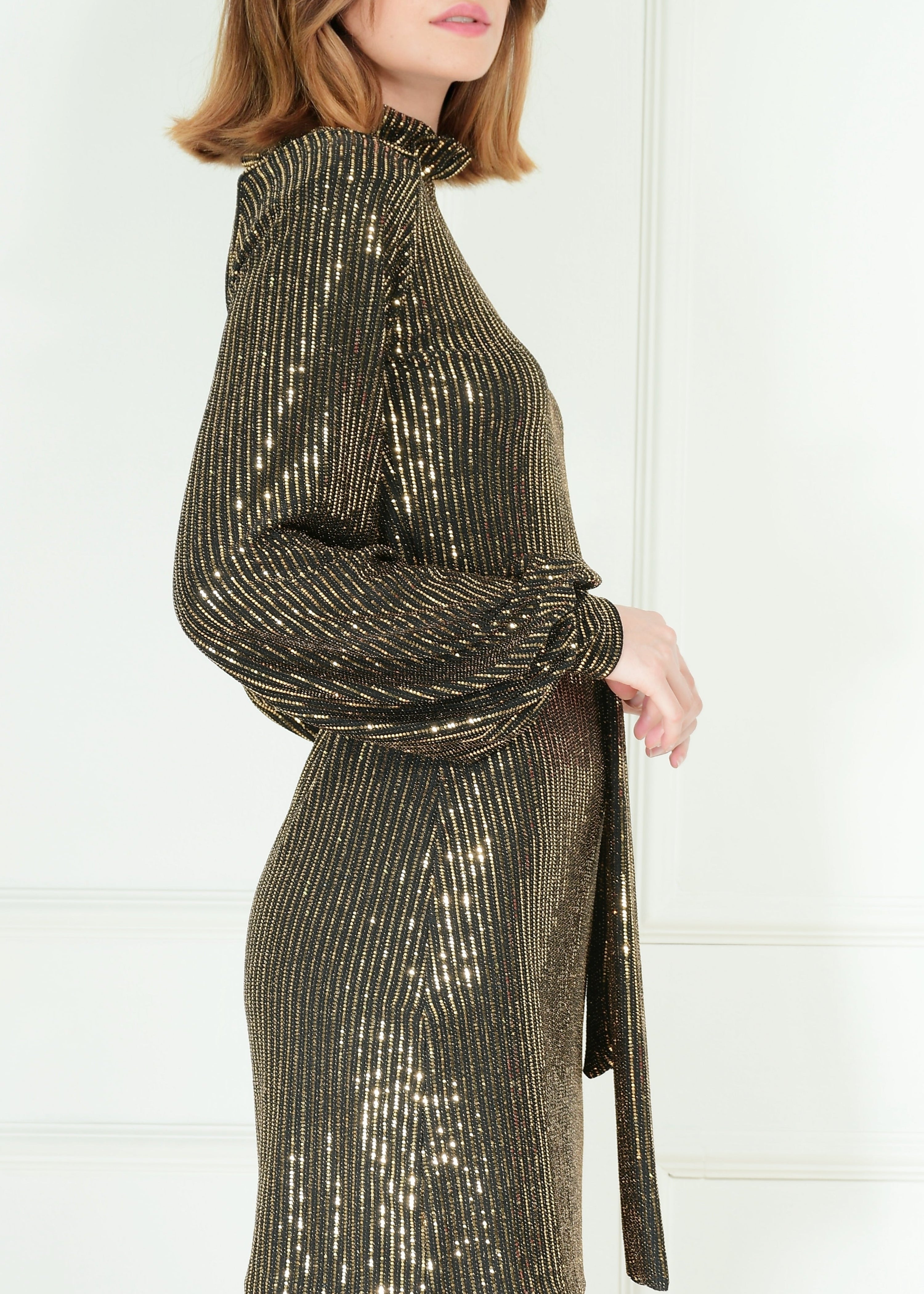 VESTIDO BRILLANTE CUELLO