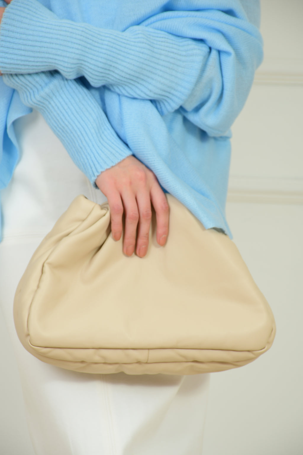 BOLSA ARRUGADA CUERINA