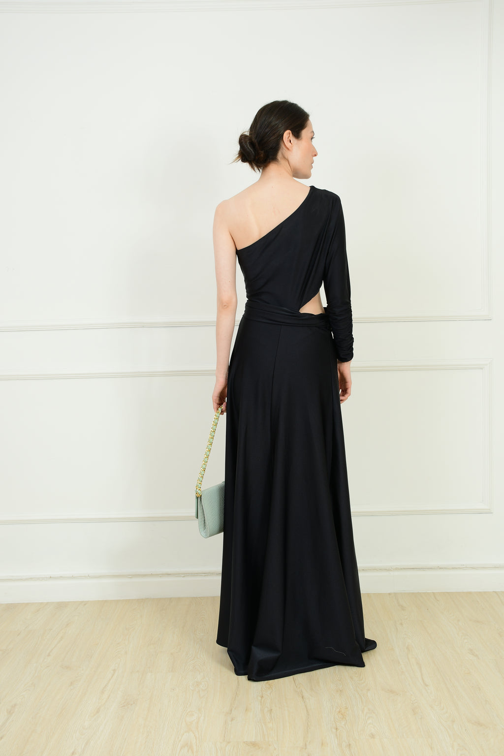 VESTIDO UNA MANGA