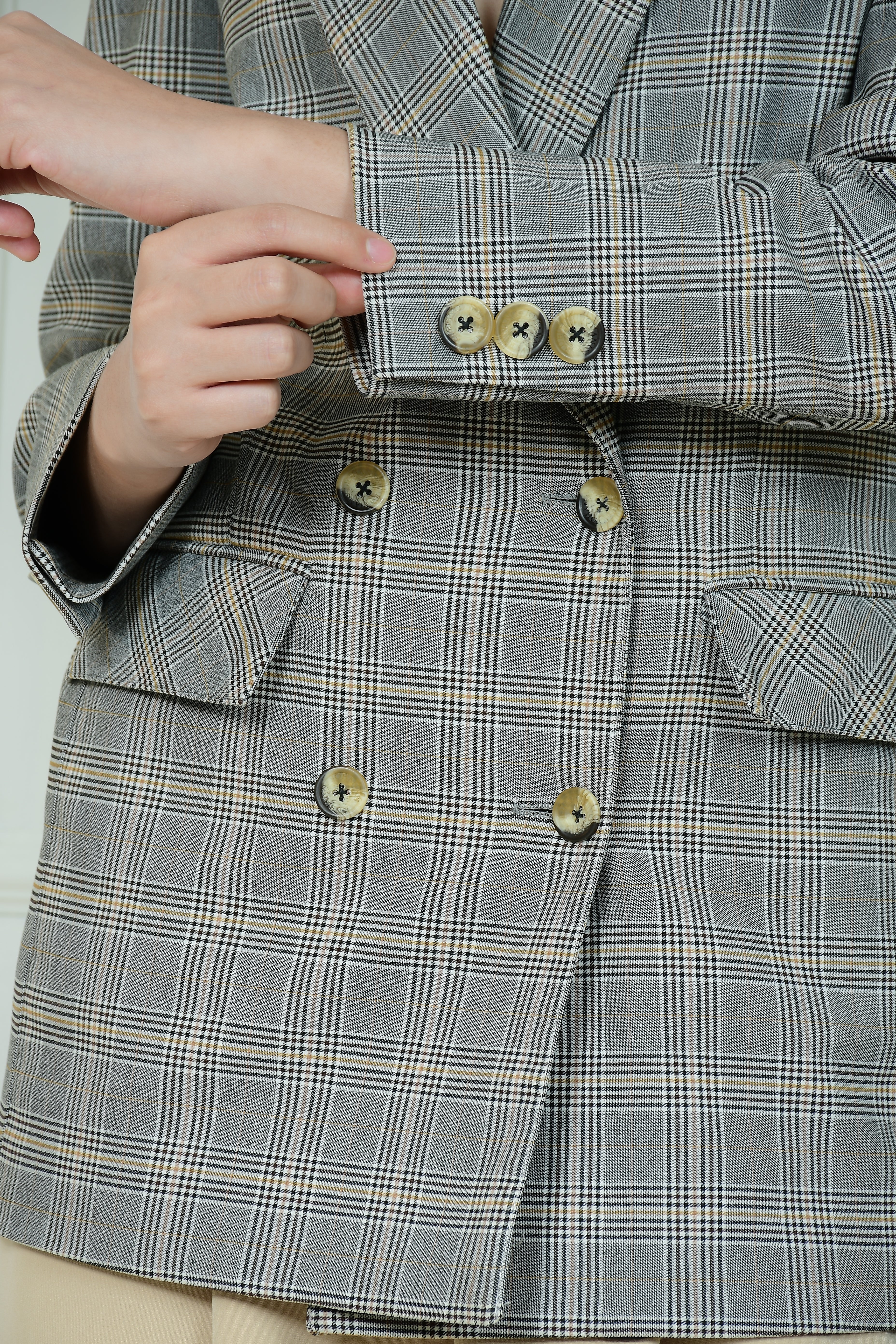 CHAQUETA 7 BOTONES