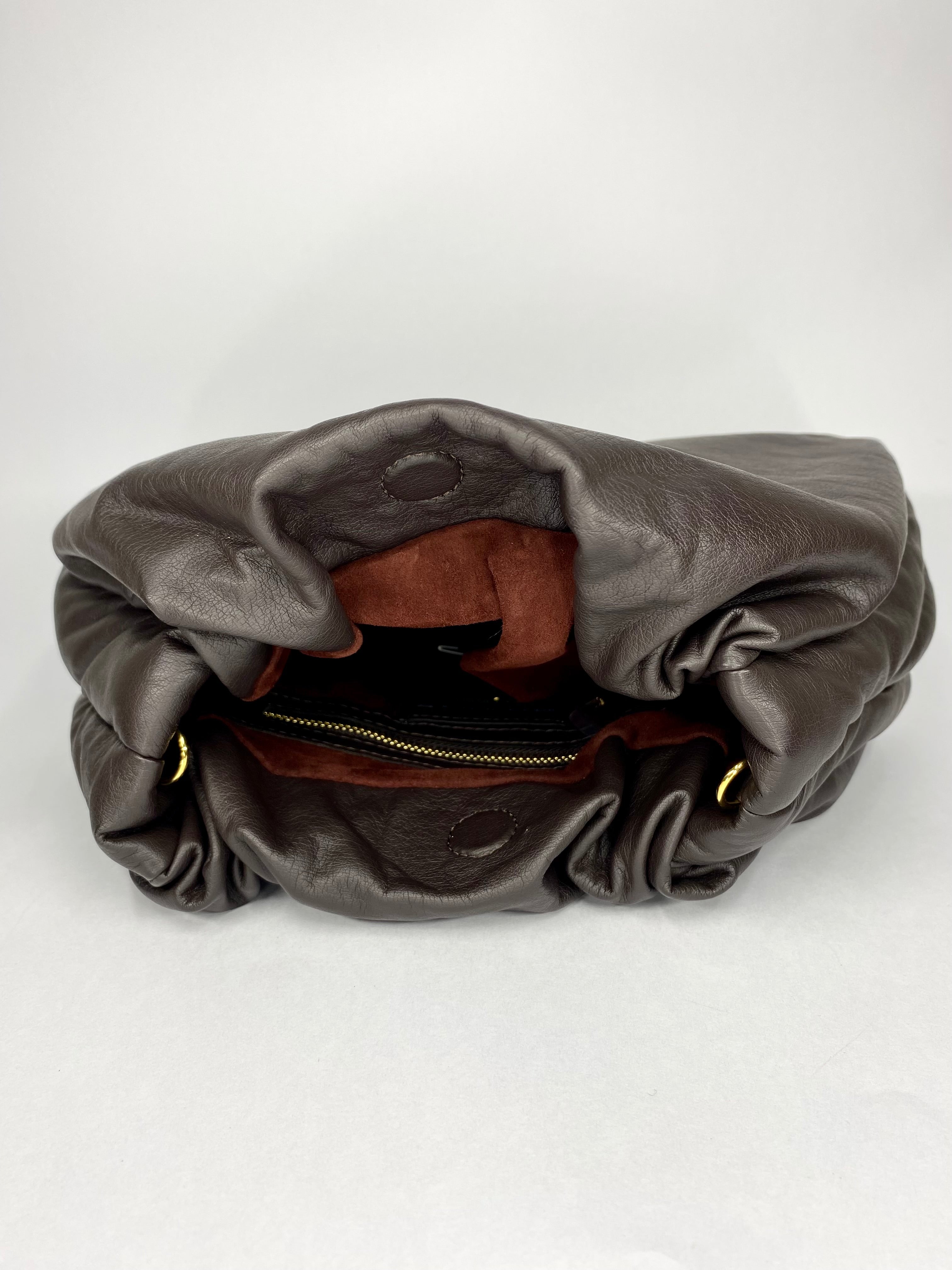 BOLSA ARRUGADA CUERINA