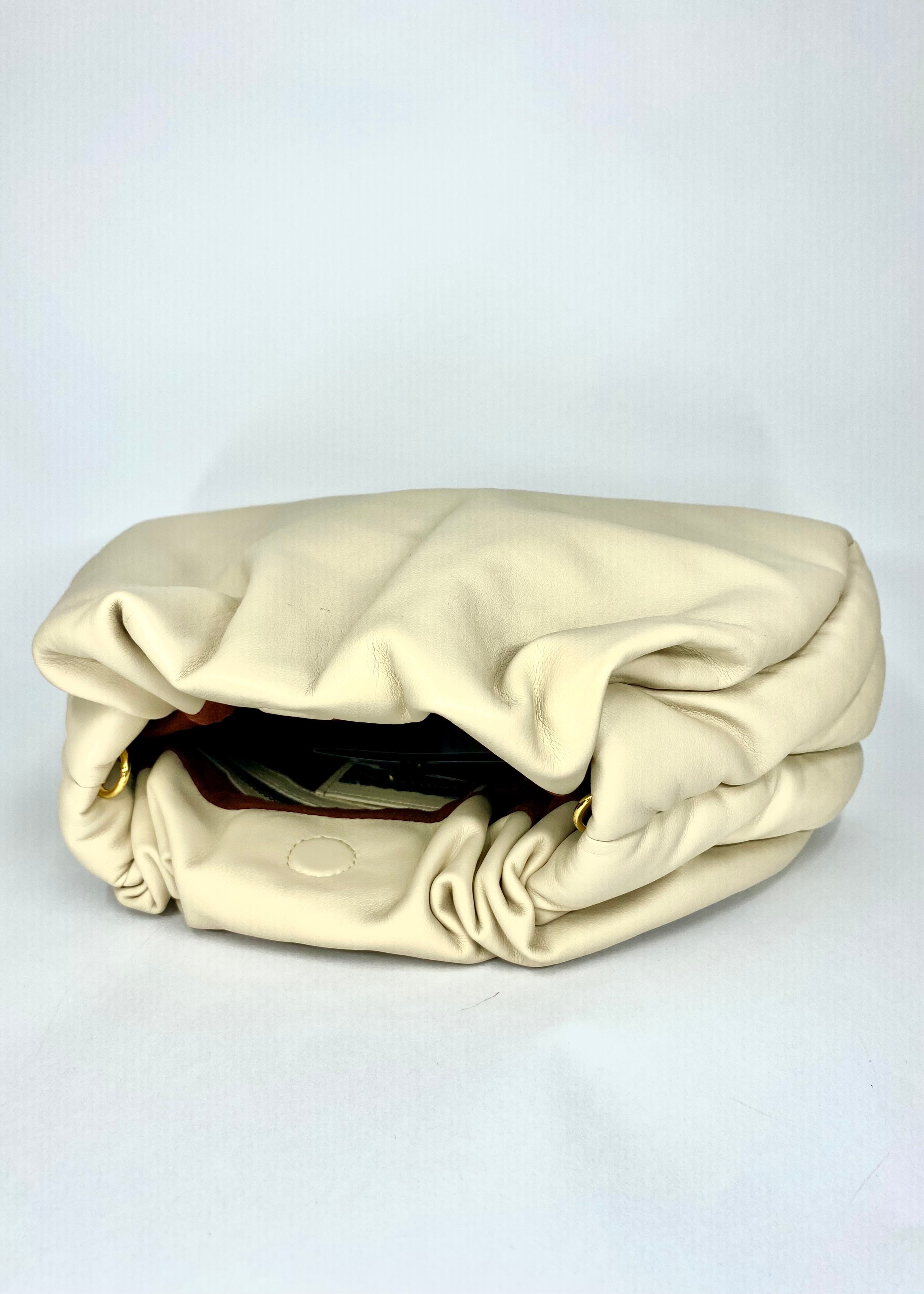 BOLSA ARRUGADA CUERINA