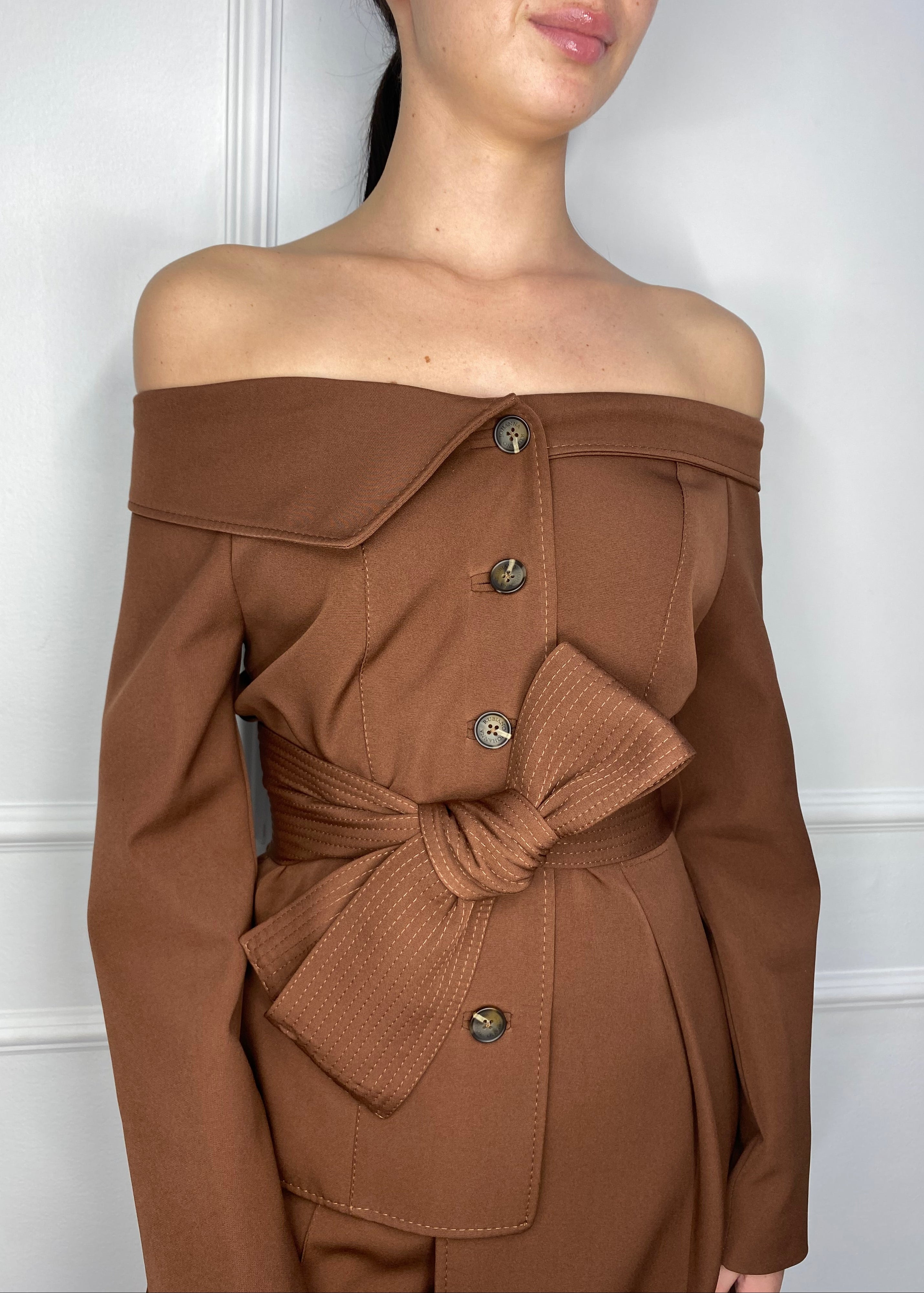 CHAQUETA CUELLO BANDEJA